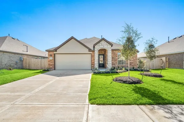 $2,350 | 5014 Viridian Forrest Drive, Rosenberg, TX 77469