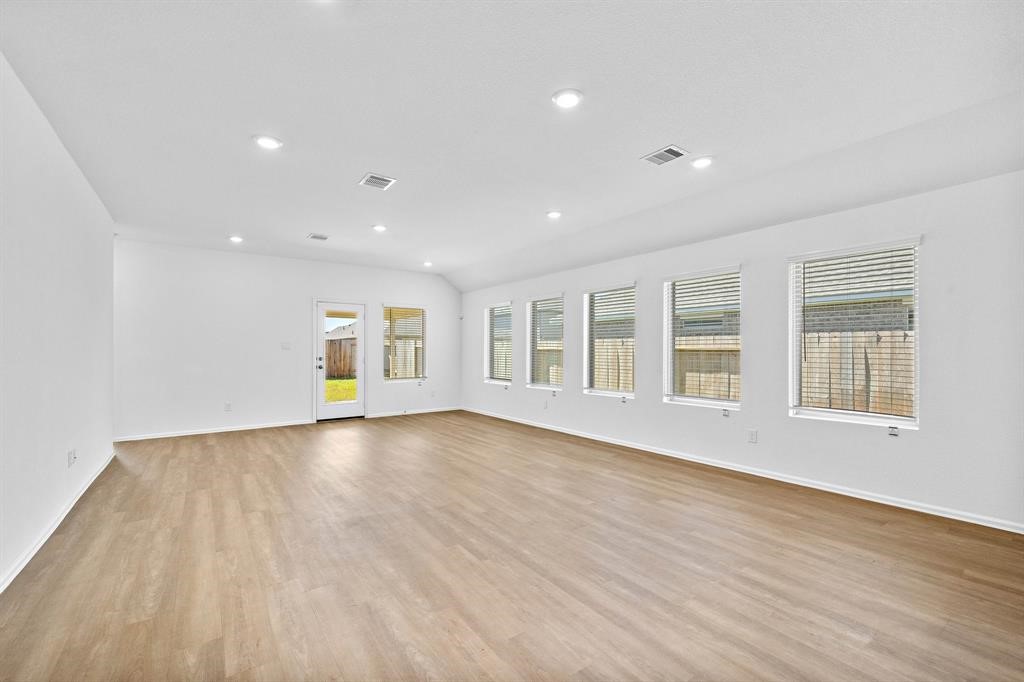 5014 Viridian Forrest Drive Rosenberg, TX 77469 - Photo 8 of 27