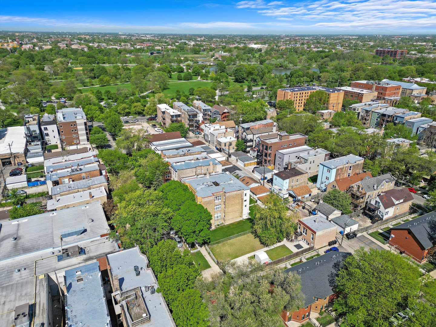 2712 West Crystal Street Chicago, IL 60622 - Photo 6 of 7 an aerial view of multiple house