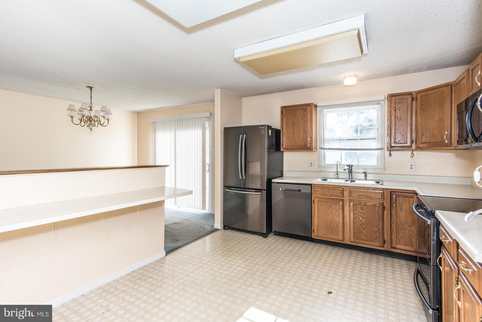 58 Meredith Road Trenton, NJ 08610 - Photo 14 of 51