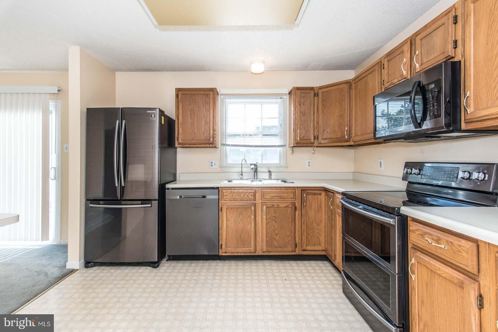 58 Meredith Road Trenton, NJ 08610 - Photo 15 of 51
