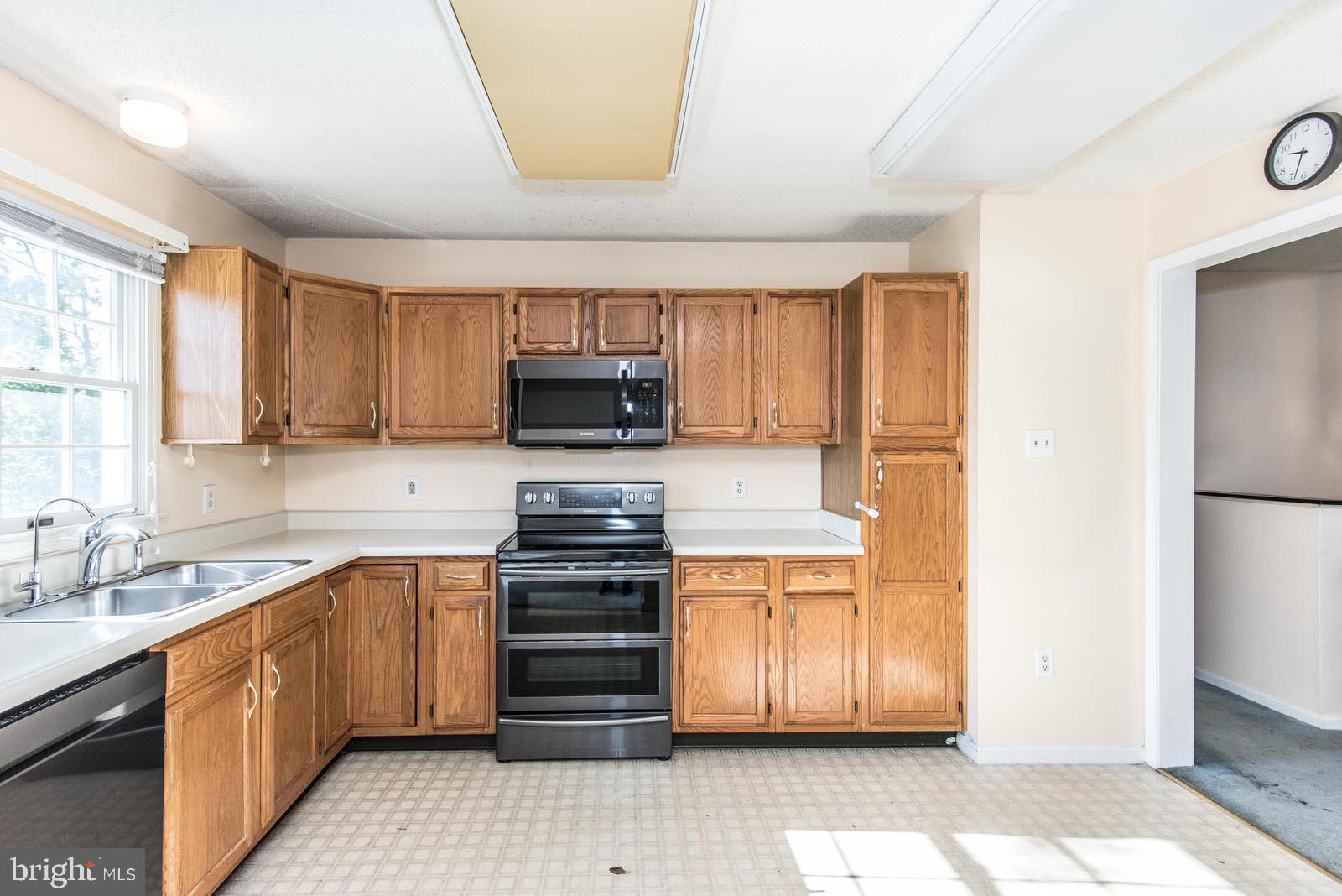 58 Meredith Road Trenton, NJ 08610 - Photo 16 of 51