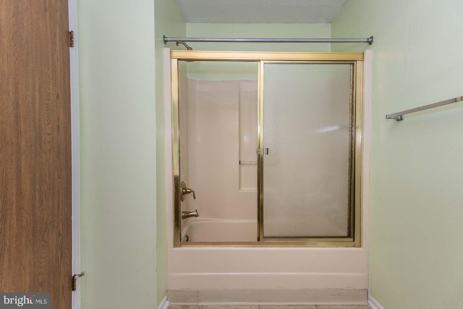 58 Meredith Road Trenton, NJ 08610 - Photo 34 of 51