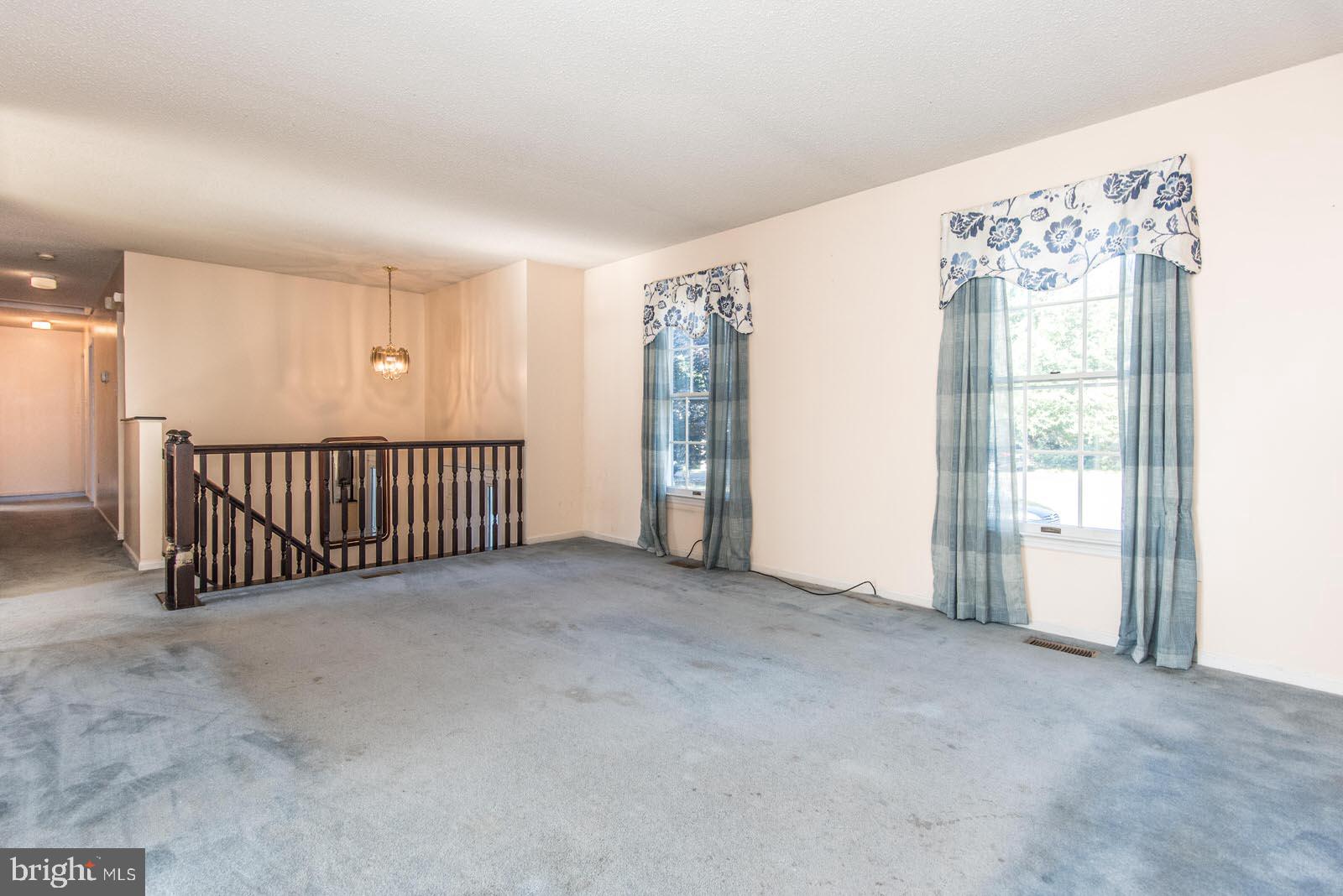 58 Meredith Road Trenton, NJ 08610 - Photo 8 of 51