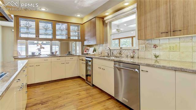 5417 Madera Road Colorado Springs, CO 80918 - Photo 15 of 43 St Charles Style Kitchen