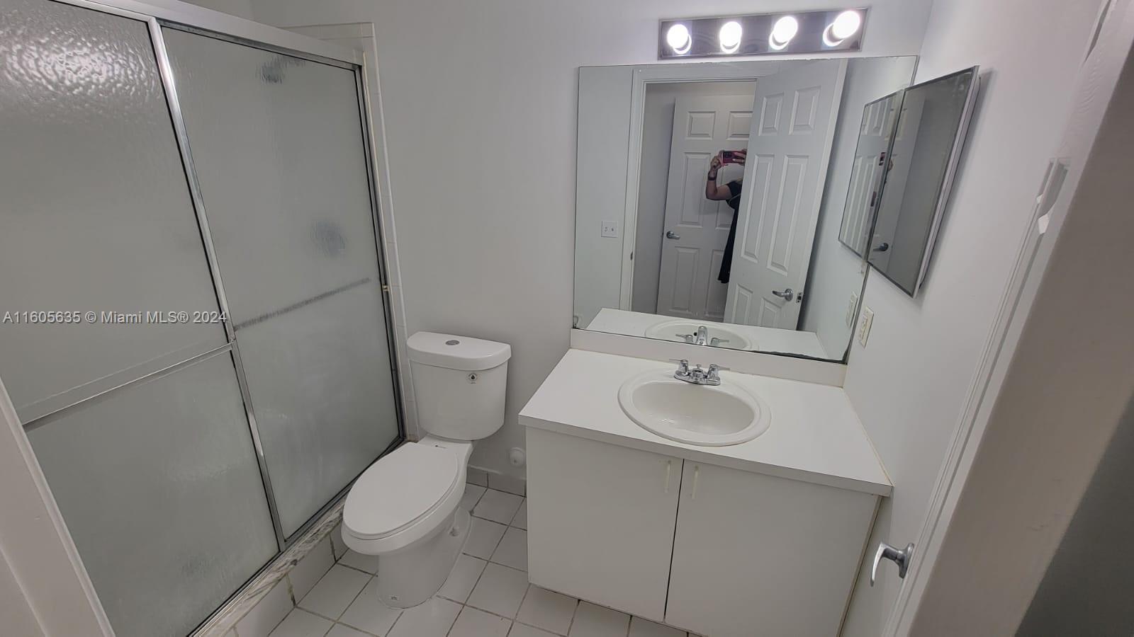 85 Gulfstream Road, Unit 312A Dania Beach, FL 33004 - Photo 5 of 20 Gallery Image 5