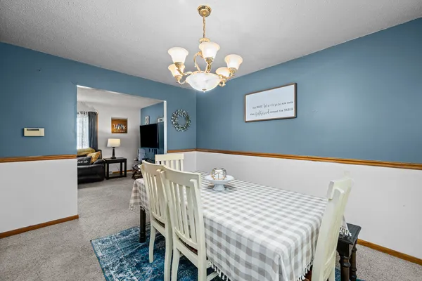 $259,900 | 3005 North Pine Street, Davenport, IA 52804