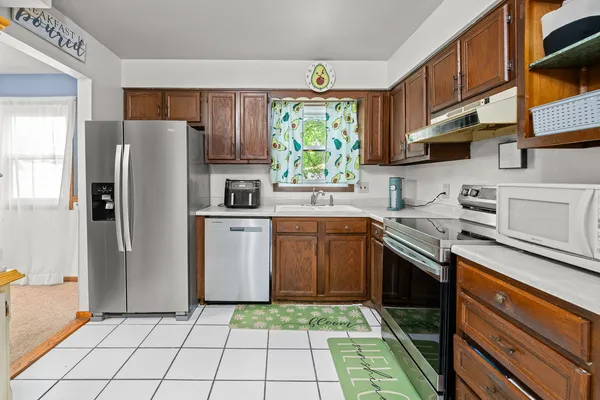 $259,900 | 3005 North Pine Street, Davenport, IA 52804