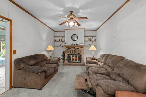 $259,900 | 3005 North Pine Street, Davenport, IA 52804