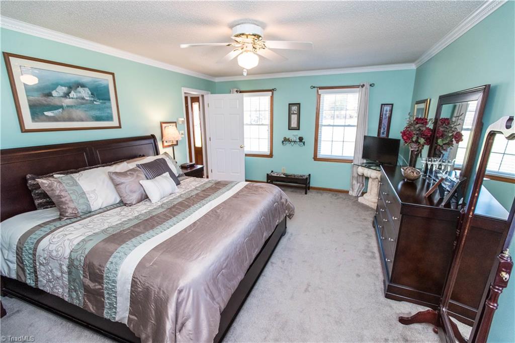 4881 Hampton Road Clemmons, NC 27012 - Photo 14 of 30 Gallery Image 14