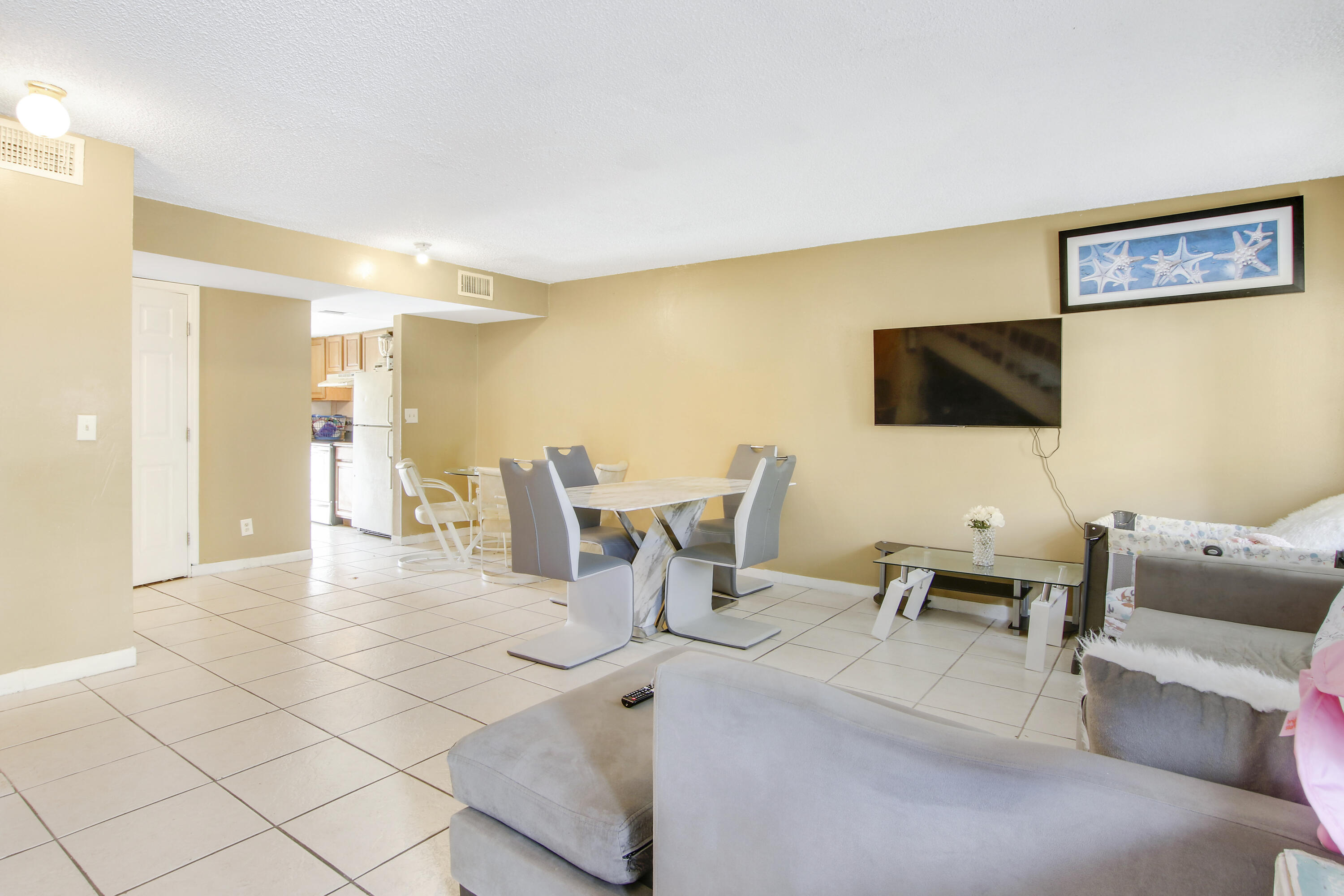 941 Southwest 20th Court Delray Beach, FL 33445 - Photo 14 of 23 12