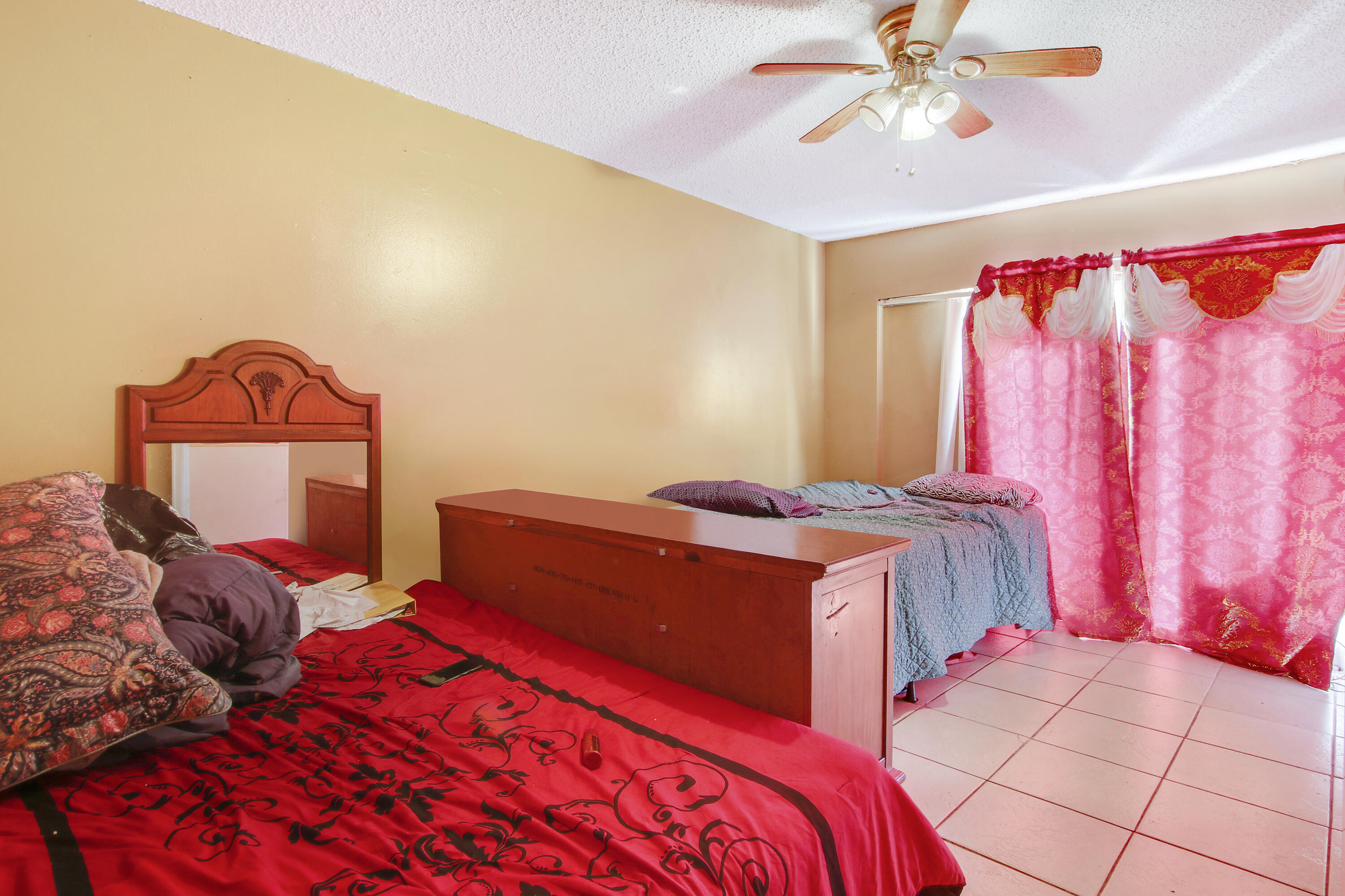 941 Southwest 20th Court Delray Beach, FL 33445 - Photo 4 of 23 2