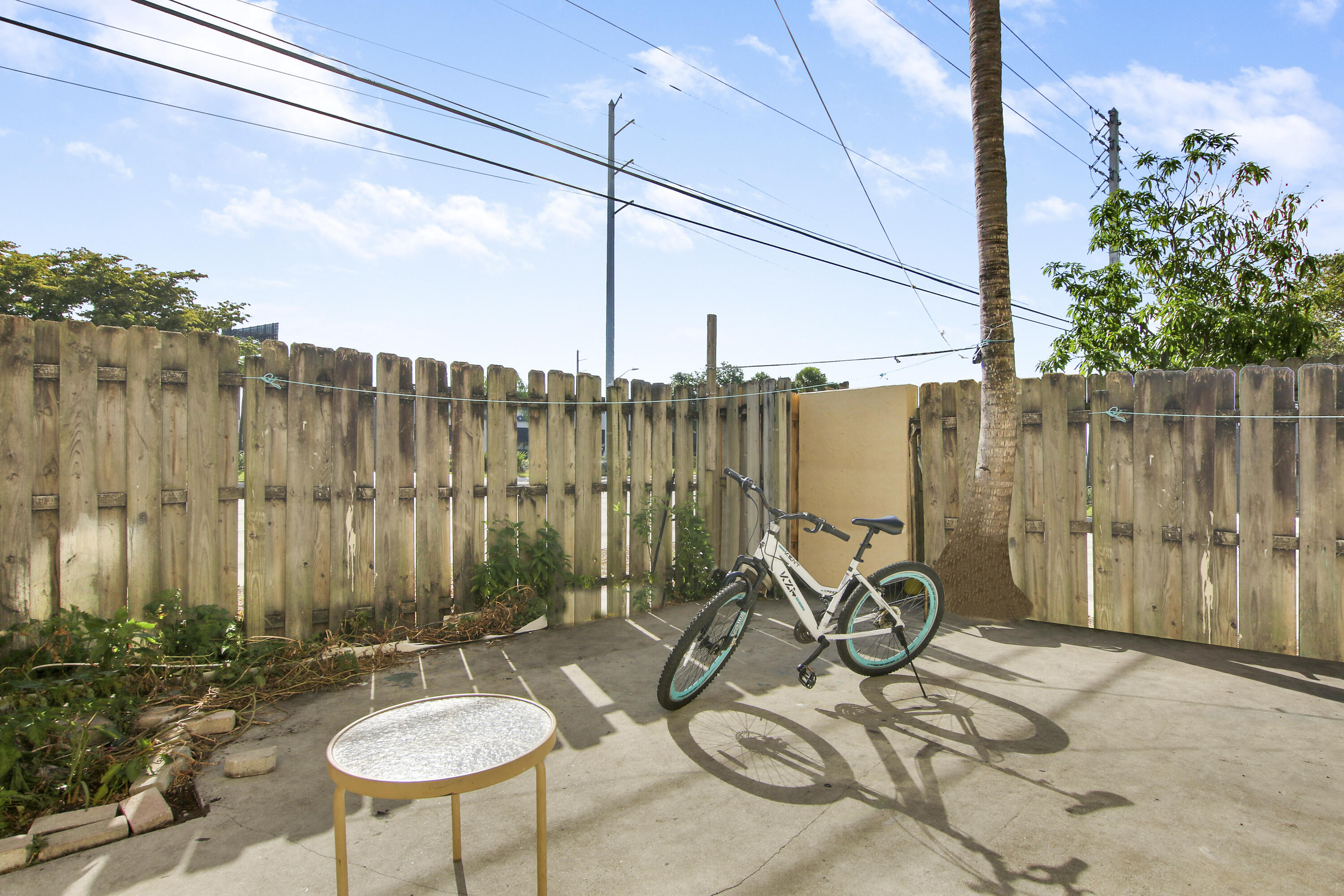 941 Southwest 20th Court Delray Beach, FL 33445 - Photo 10 of 23 8