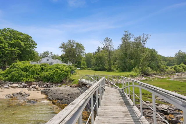 $2,175,000 | 61 Sawyer Road, Chebeague Island, ME 04017