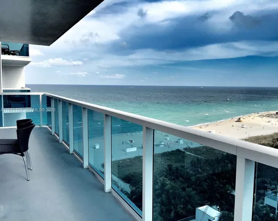 $9,500 | 2301 Collins Avenue, Unit 1507, Miami Beach, FL 33139