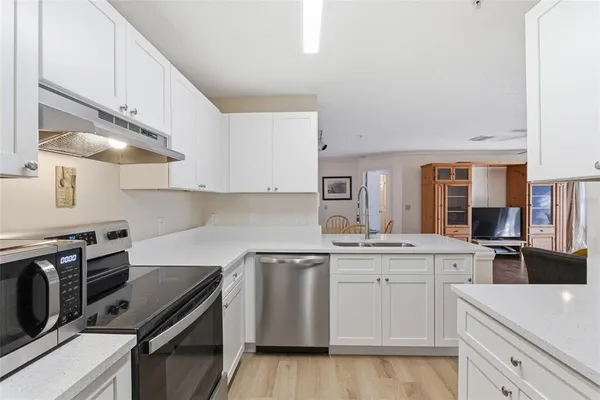 $260,000 | 1950 Summer Club Drive, Unit 214, Oviedo, FL 32765