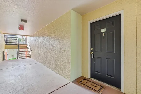$260,000 | 1950 Summer Club Drive, Unit 214, Oviedo, FL 32765