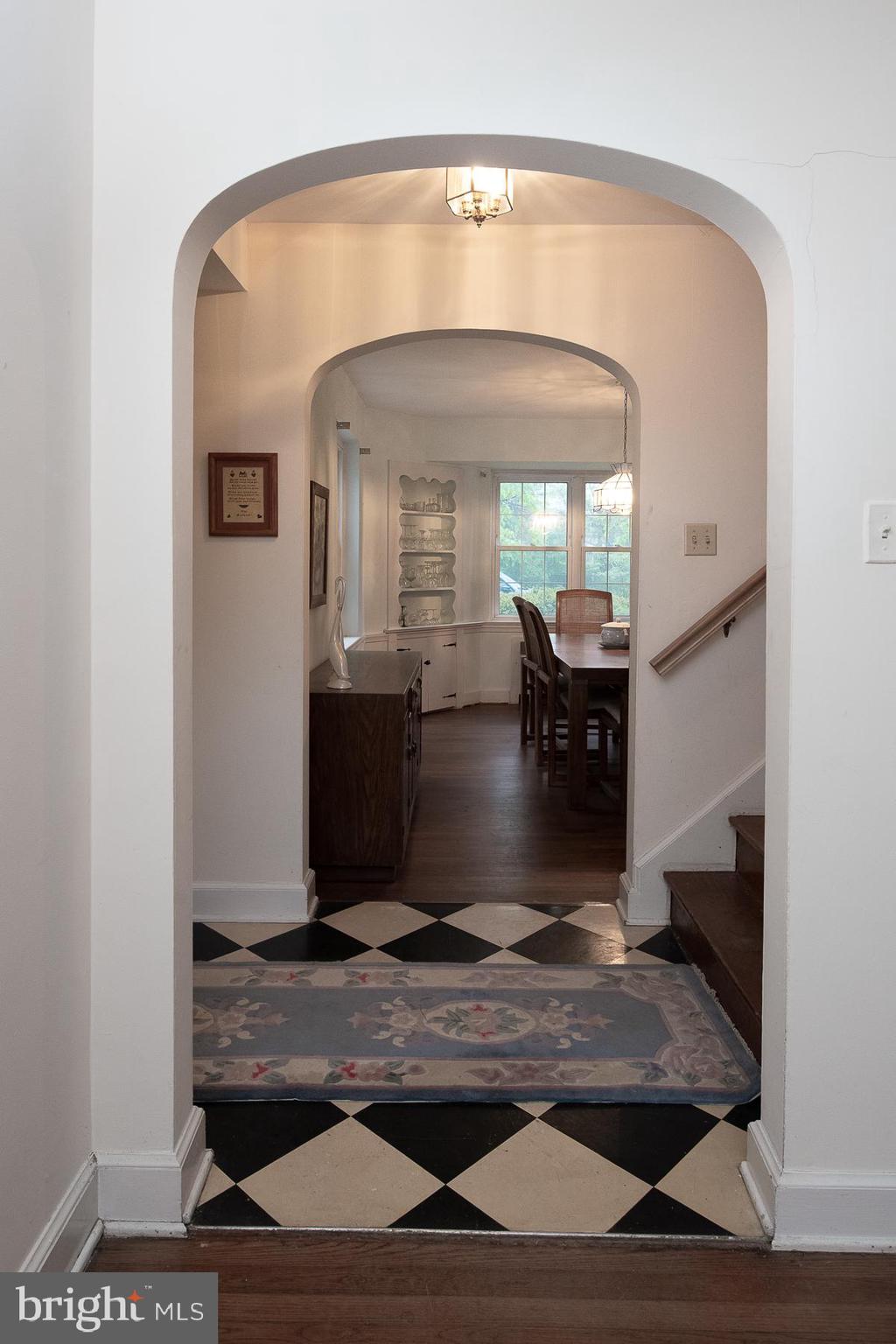 826 West King Road Malvern, PA 19355 - Photo 11 of 43 Arched door ways to LR and DR