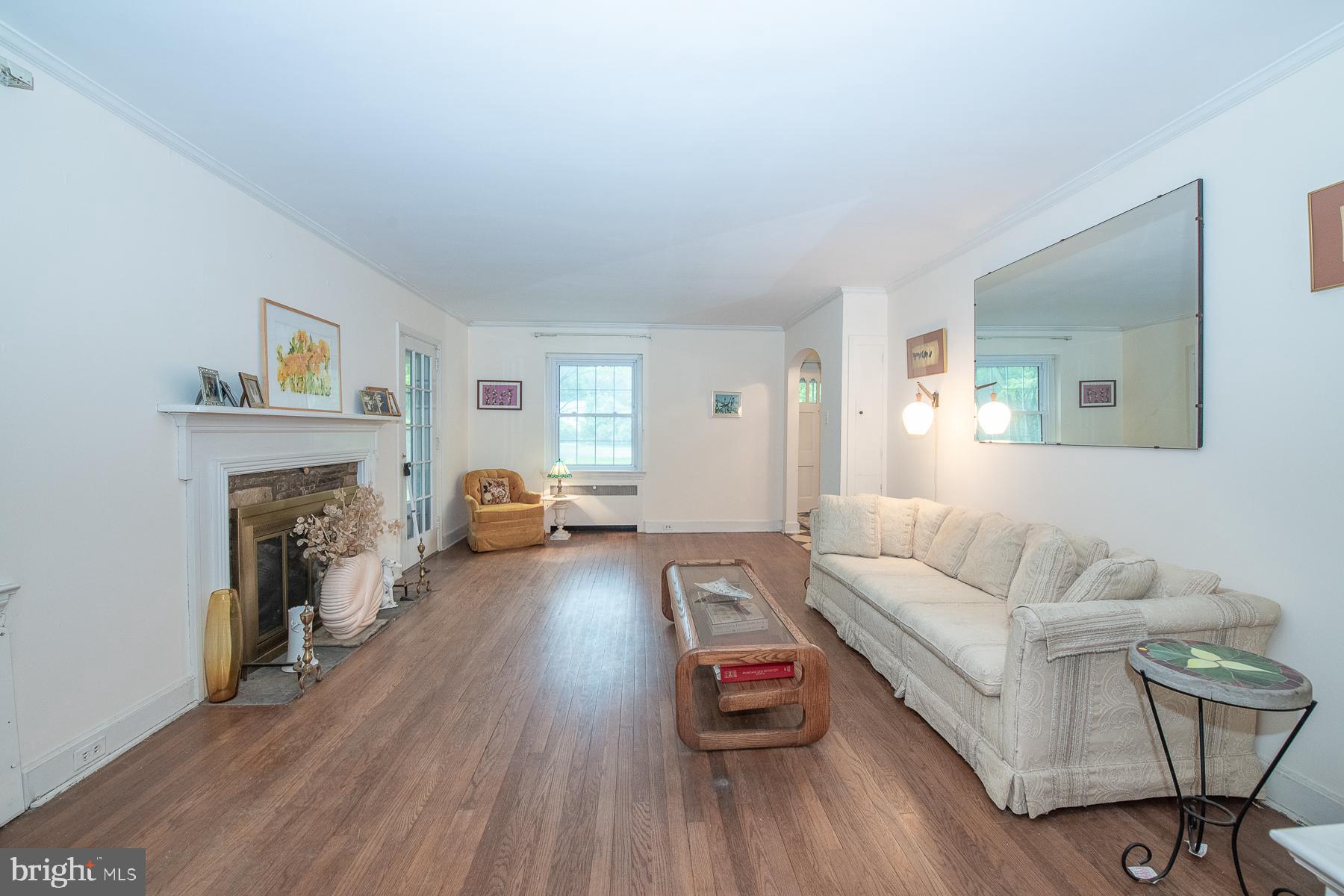 826 West King Road Malvern, PA 19355 - Photo 13 of 43 Living with access to covered side porch