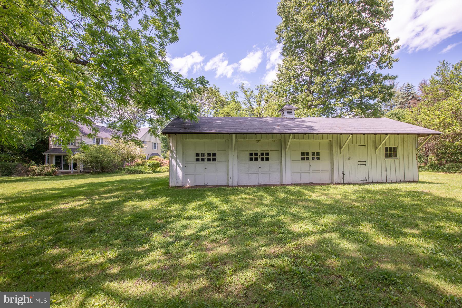 826 West King Road Malvern, PA 19355 - Photo 7 of 43 3 car garage w box stall