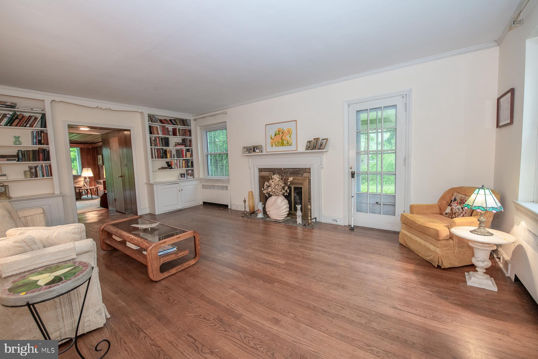 826 West King Road Malvern, PA 19355 - Photo 10 of 43 Living Rm with wood burning fireplace.