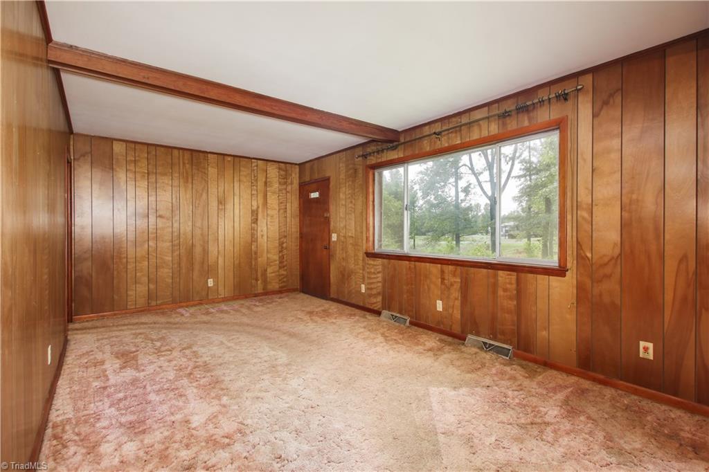 1114 Kentmere Road Greensboro, NC 27406 - Photo 24 of 34 Gallery Image 24