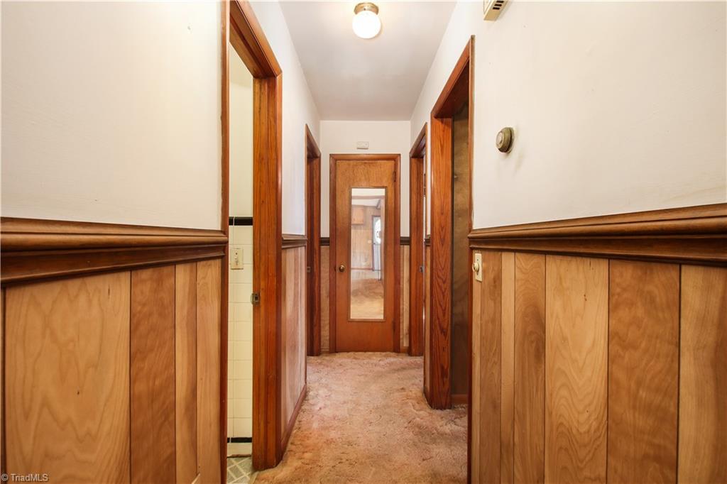 1114 Kentmere Road Greensboro, NC 27406 - Photo 29 of 34 Gallery Image 29