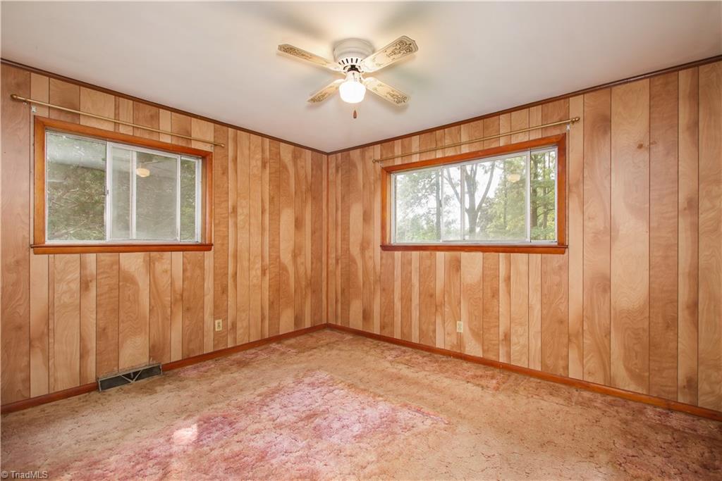 1114 Kentmere Road Greensboro, NC 27406 - Photo 32 of 34 Gallery Image 32