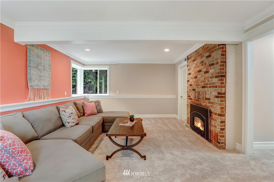 18319 West Spring Lake Drive Southeast Renton, WA 98058 - Photo 24 of 40 Gallery Image 24