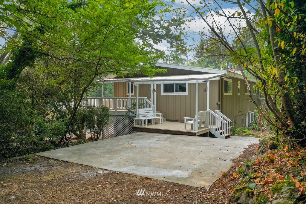 18319 West Spring Lake Drive Southeast Renton, WA 98058 - Photo 30 of 40 Gallery Image 30