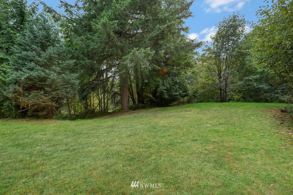 18319 West Spring Lake Drive Southeast Renton, WA 98058 - Photo 33 of 40 Gallery Image 33