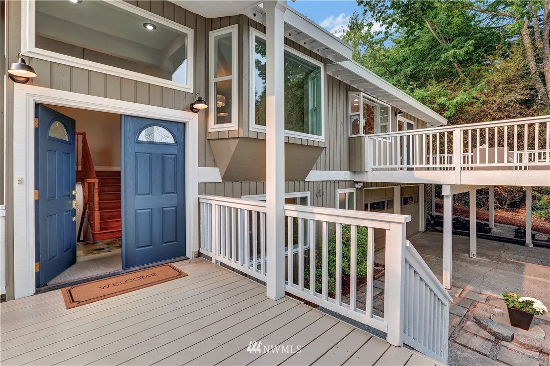 18319 West Spring Lake Drive Southeast Renton, WA 98058 - Photo 6 of 40 Gallery Image 6