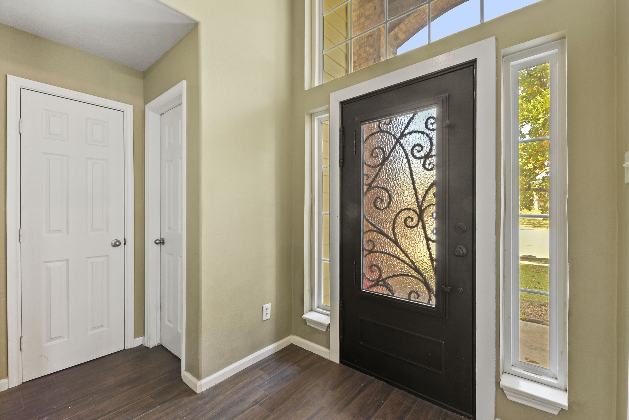 5406 Gate Canyon Court Spring, TX 77373 - Photo 6 of 47 a view of an entryway door