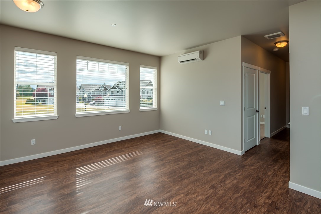 8844 Depot Road, Unit 206 Lynden, WA 98264 - Photo 10 of 22 Gallery Image 10