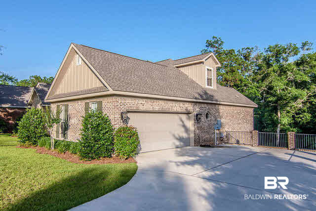 8265 Pine Run Daphne, AL 36527 - Photo 2 of 46 Side Entry Garage