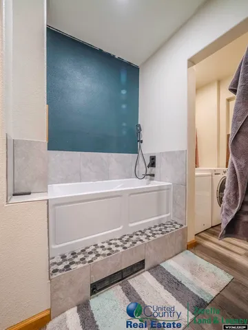 $1,750,000 | 6242 Johnson Lateral, Casper, WY 82604