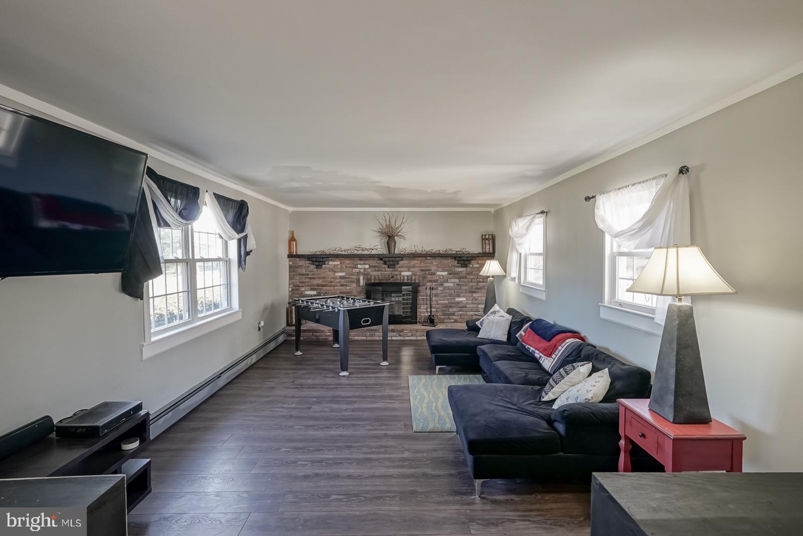 447 Chews Landing Road Sicklerville, NJ 08081 - Photo 16 of 47 Gallery Image 16