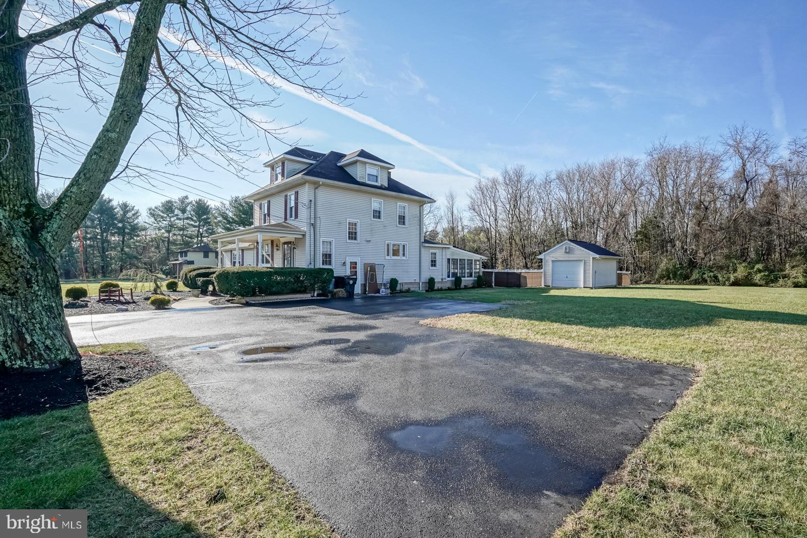 447 Chews Landing Road Sicklerville, NJ 08081 - Photo 17 of 47 Gallery Image 17