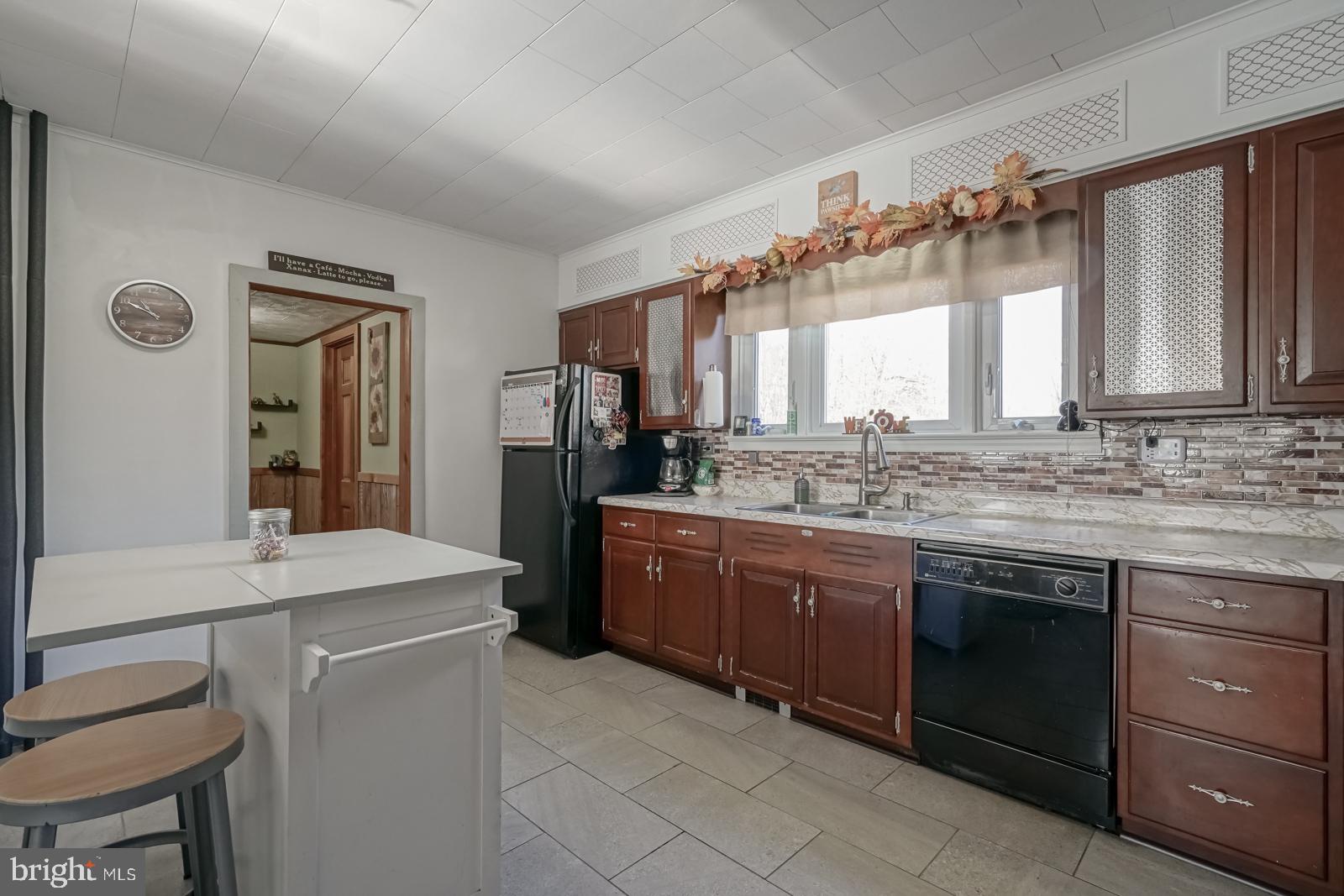 447 Chews Landing Road Sicklerville, NJ 08081 - Photo 27 of 47 Gallery Image 27