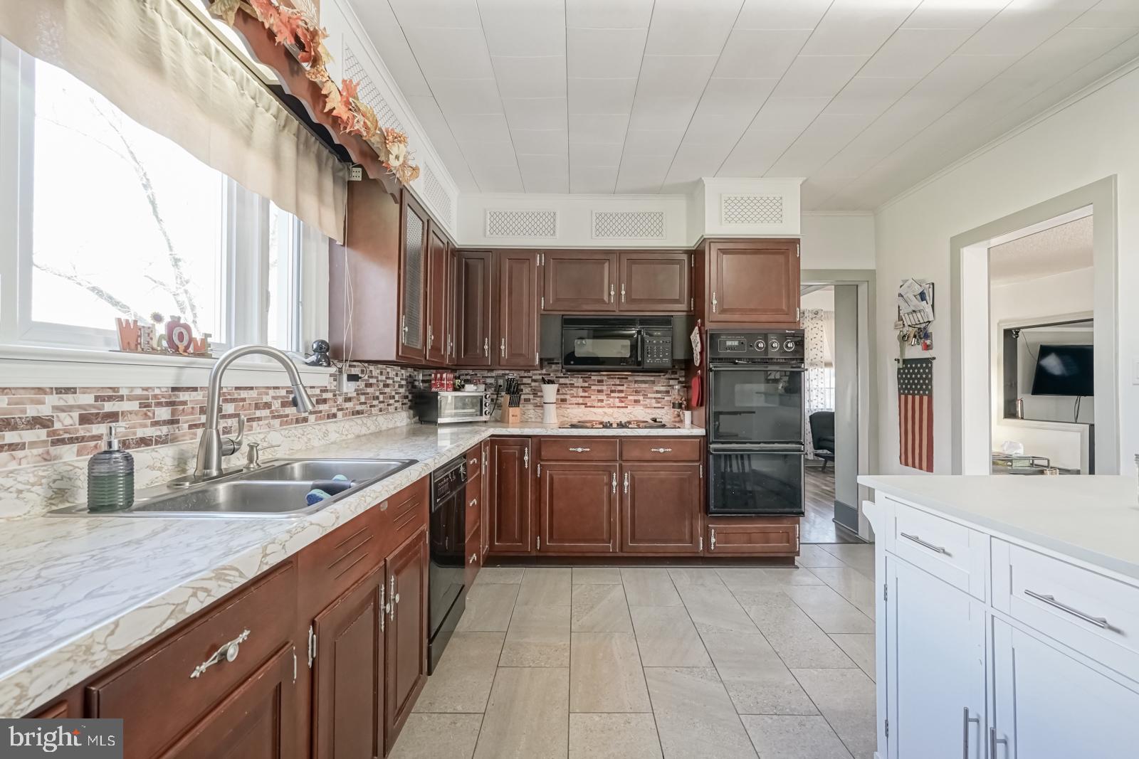 447 Chews Landing Road Sicklerville, NJ 08081 - Photo 28 of 47 Gallery Image 28