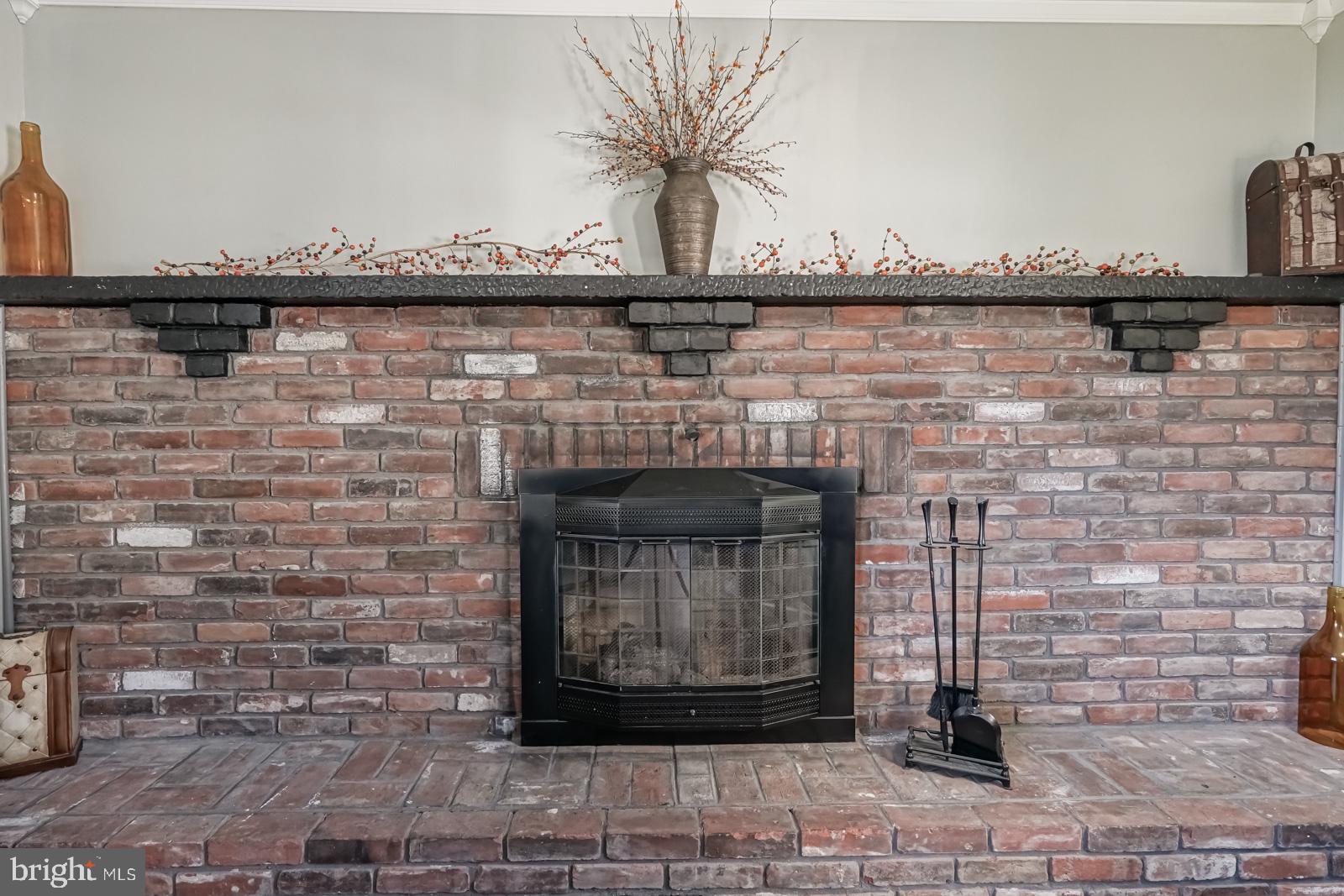 447 Chews Landing Road Sicklerville, NJ 08081 - Photo 7 of 47 Gallery Image 7