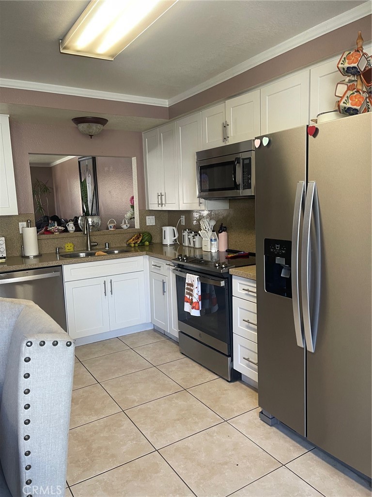 25885 Trabuco Road, Unit 304 Lake Forest, CA 92630 - Photo 3 of 3