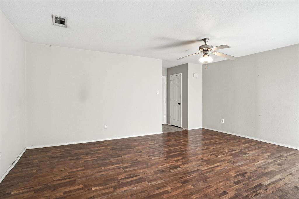 827 West Harwood Road, Unit D Hurst, TX 76054 - Photo 11 of 24