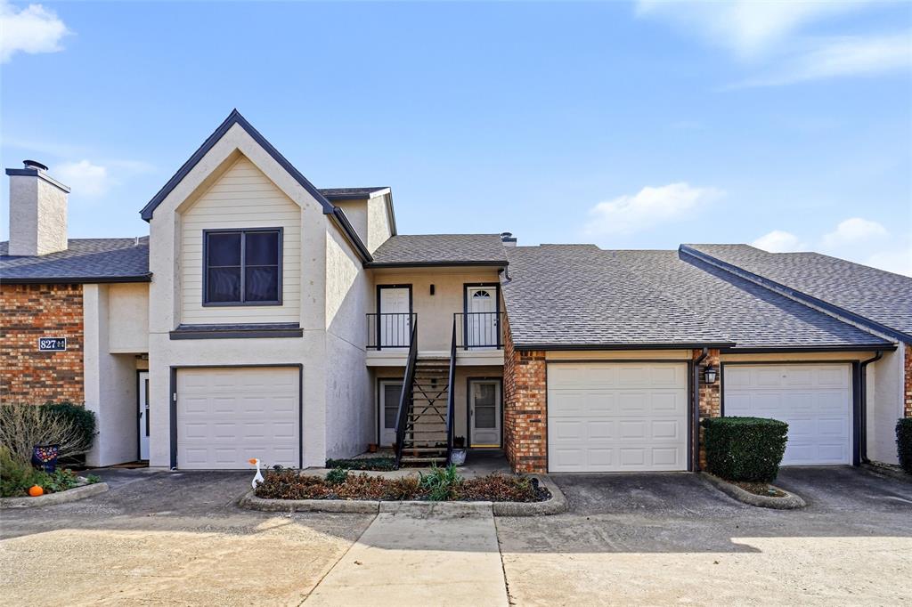 827 West Harwood Road, Unit D Hurst, TX 76054 - Photo 2 of 24 Single story condo provides the ease of homeowner living...