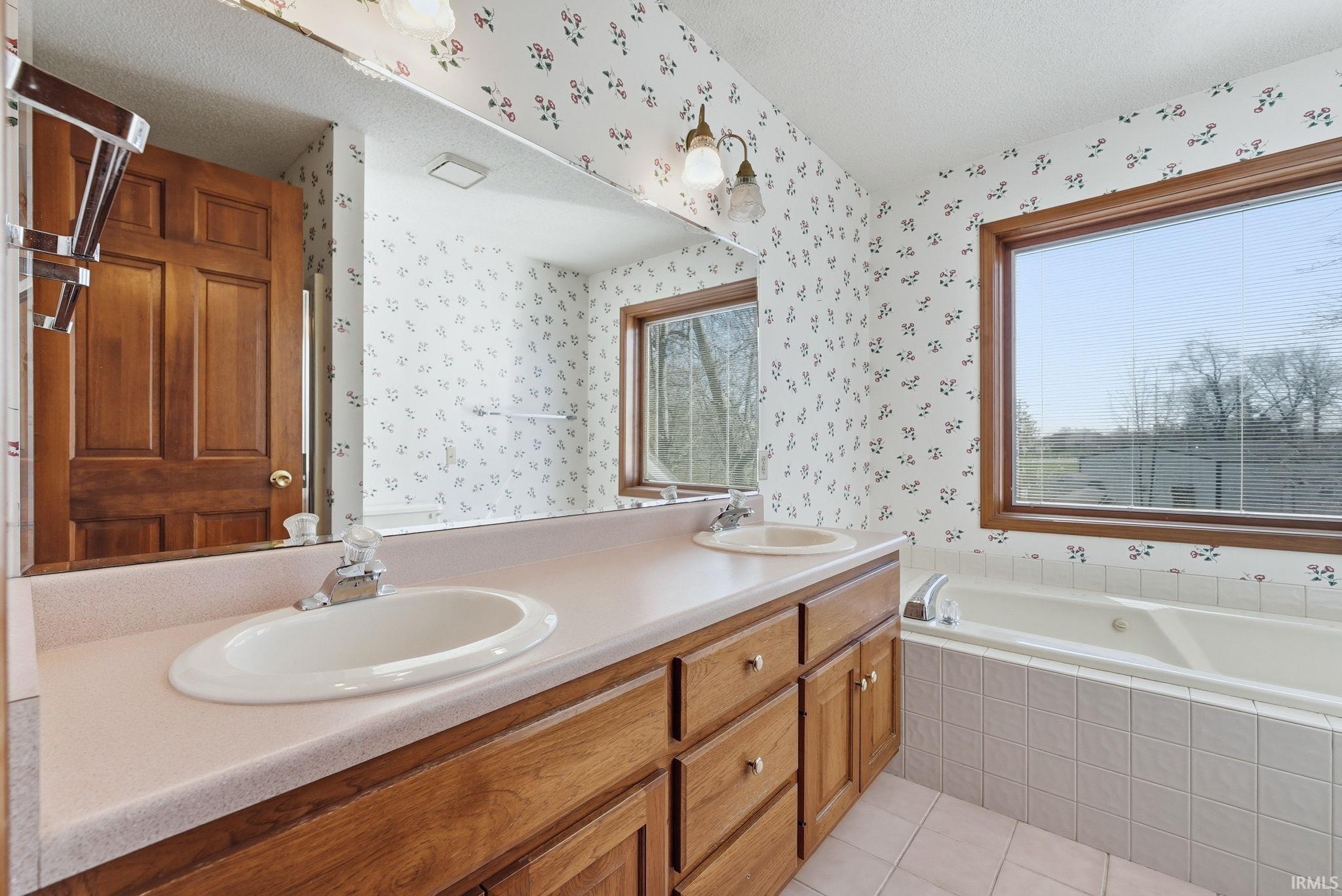 6030 Spring Pond Road Fort Wayne, IN 46845 - Photo 19 of 36 Gallery Image 19