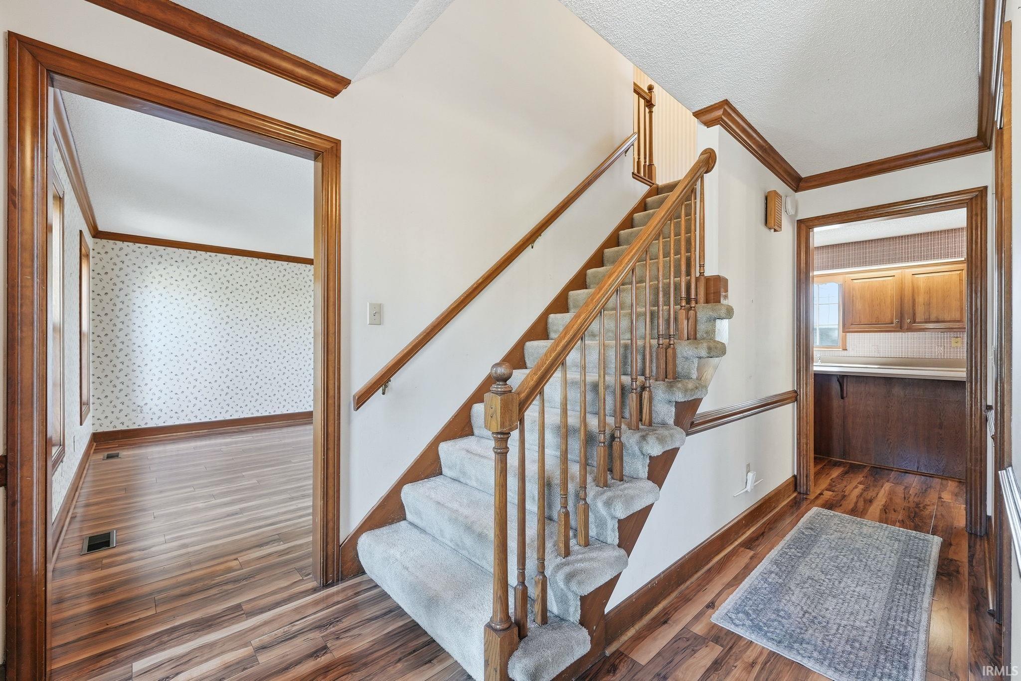 6030 Spring Pond Road Fort Wayne, IN 46845 - Photo 2 of 36 Gallery Image 2
