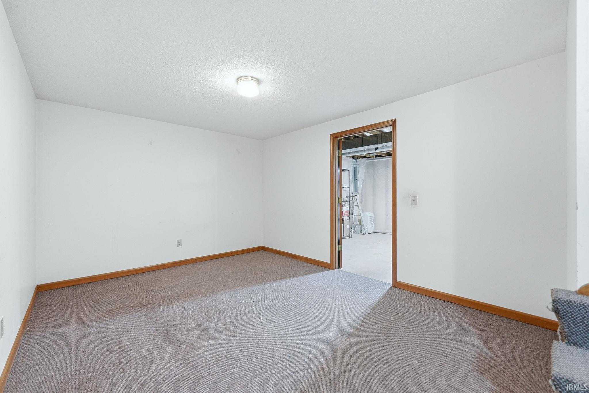 6030 Spring Pond Road Fort Wayne, IN 46845 - Photo 29 of 36 Gallery Image 29