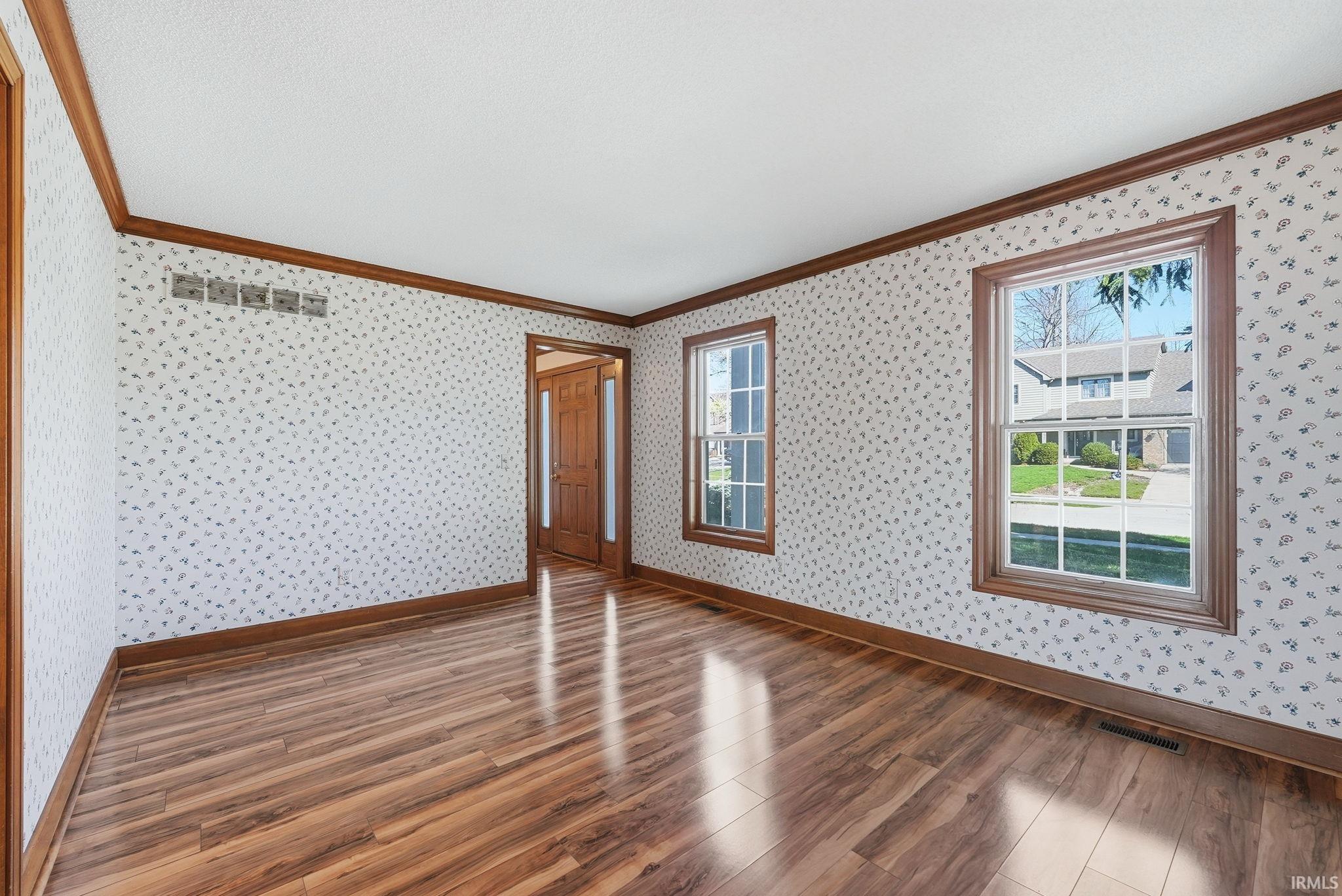 6030 Spring Pond Road Fort Wayne, IN 46845 - Photo 3 of 36 Gallery Image 3