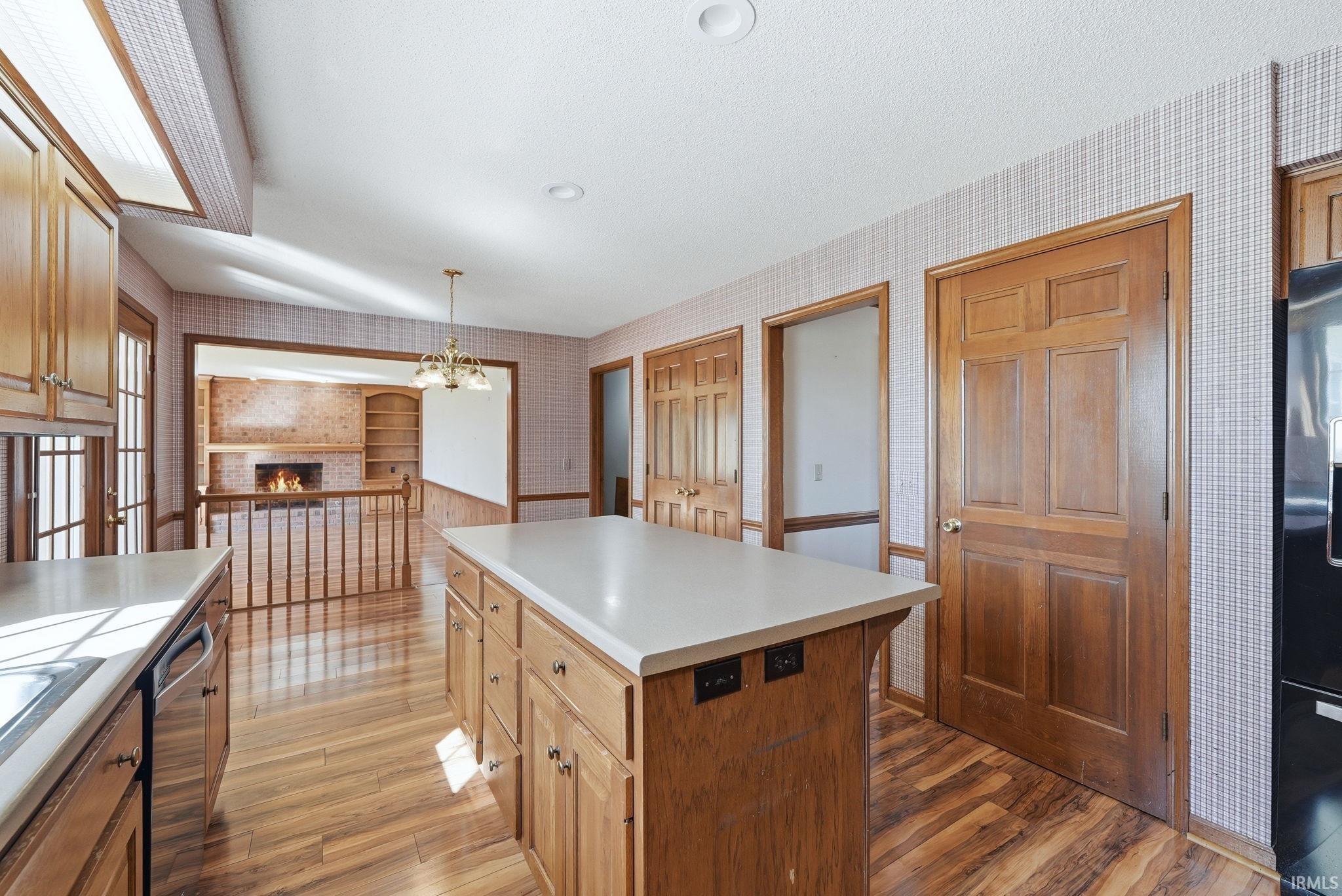 6030 Spring Pond Road Fort Wayne, IN 46845 - Photo 9 of 36 Gallery Image 9