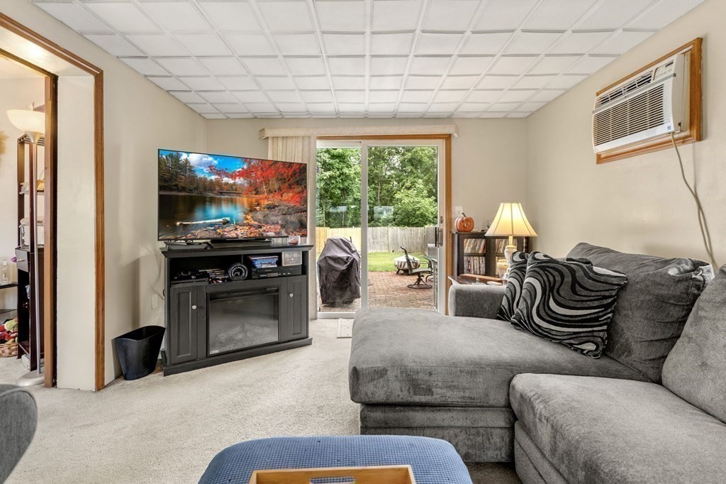 16 Longmeadow Road Beverly, MA 01915 - Photo 8 of 32 Gallery Image 8